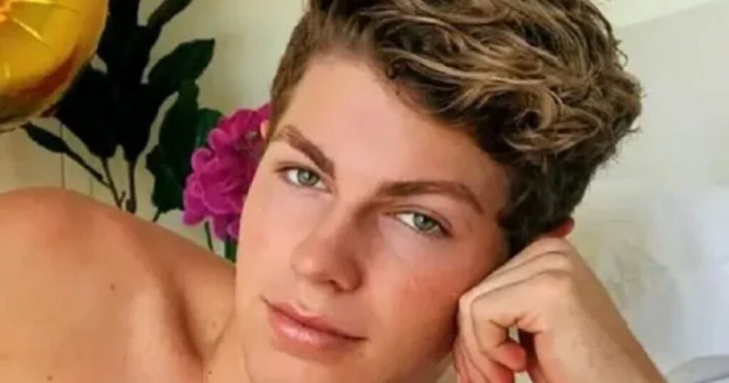 how much is ben azelart worth