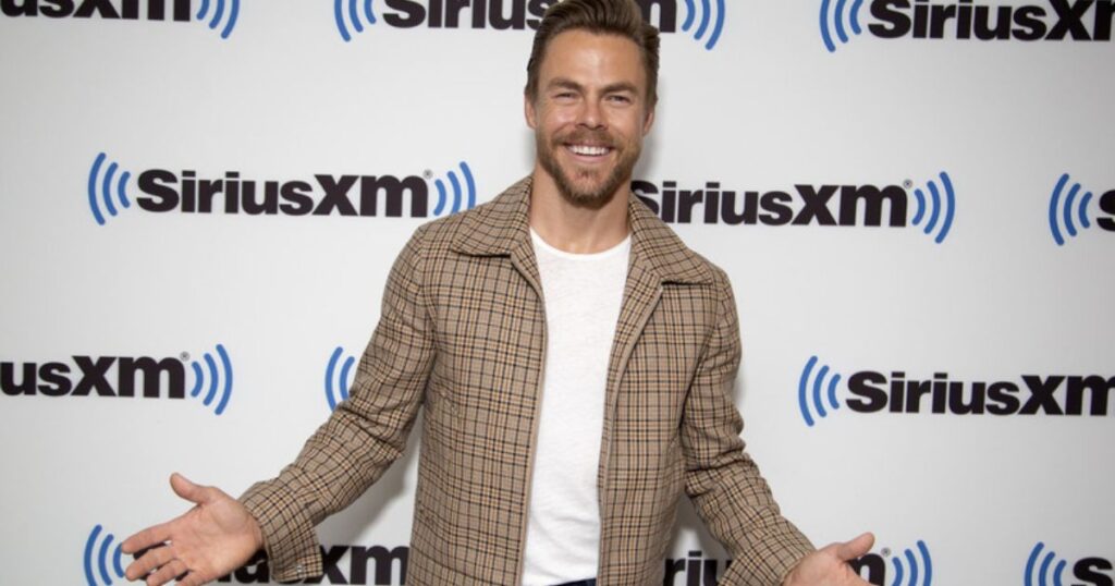 how tall derek hough