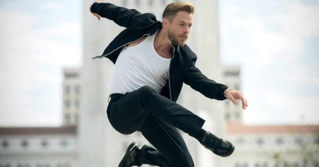 how tall is derek hough