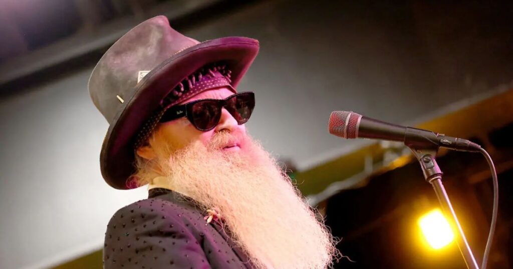 what is billy gibbons net worth
