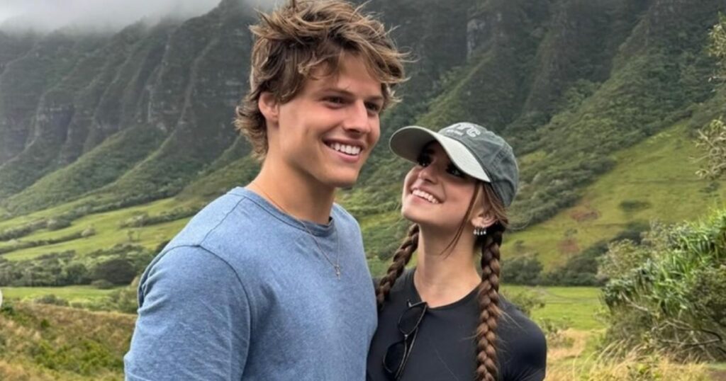 where does brooke monk live