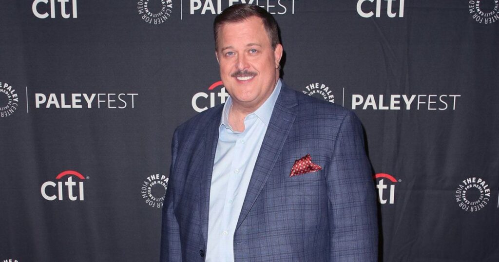 billy gardell net worth