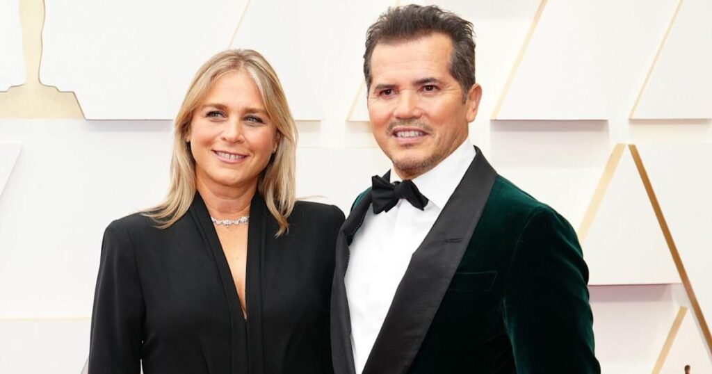 john leguizamo's wife